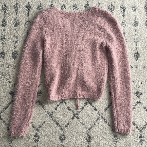 Fuzzy crop sweater - Picture 2 of 2